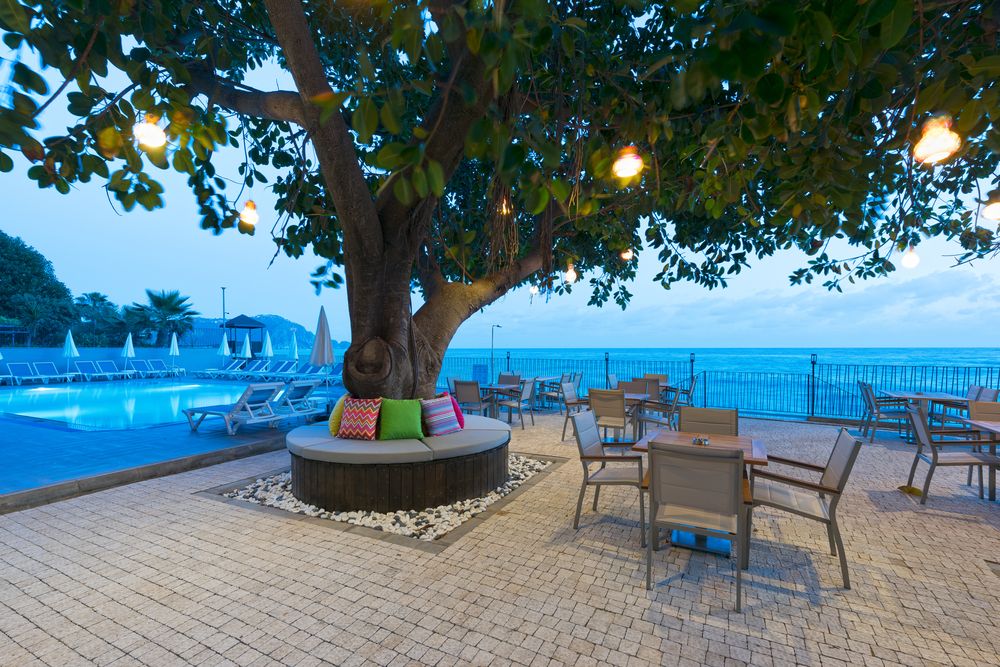 Floria Beach Hotel фото 46