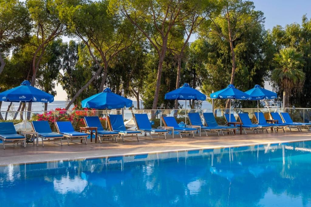 Park Beach Hotel фото 33