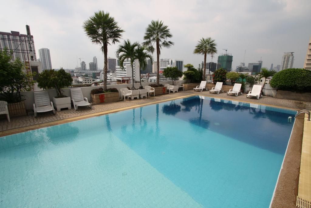 Baiyoke Suite Hotel фото 0
