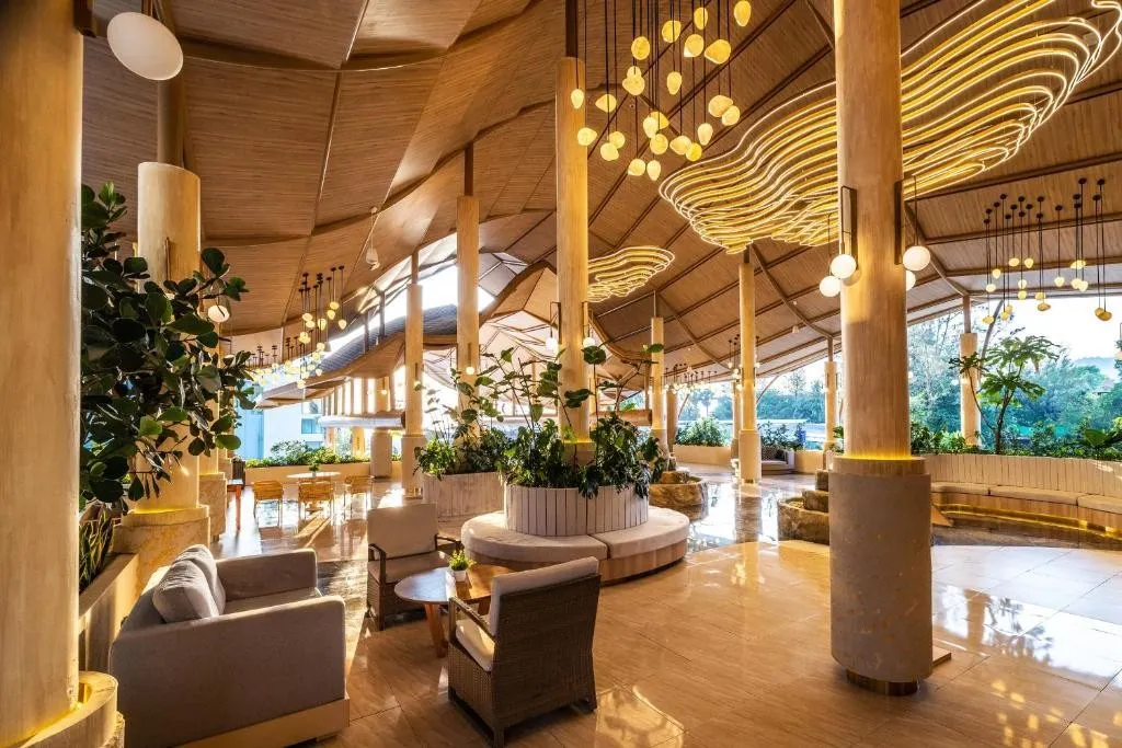 Phuket Emerald Beach Resort фото 18