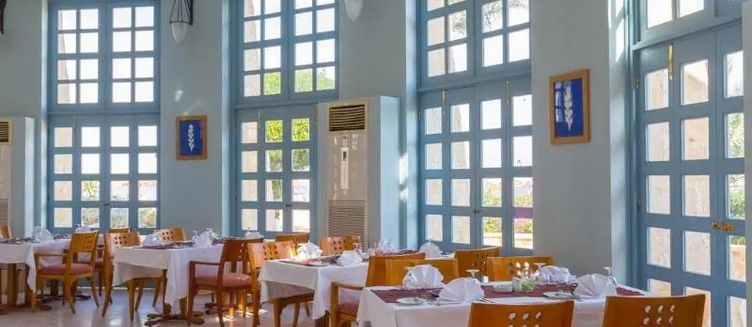 Фото отеля Strand Beach Resort