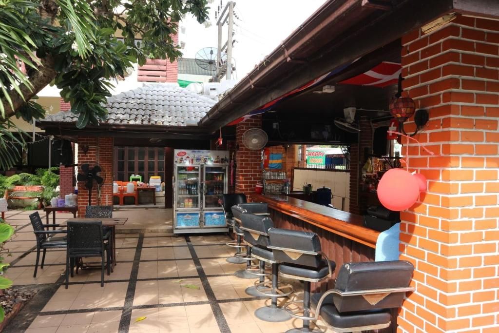 Mermaid's Beach Resort Jomtien фото 21