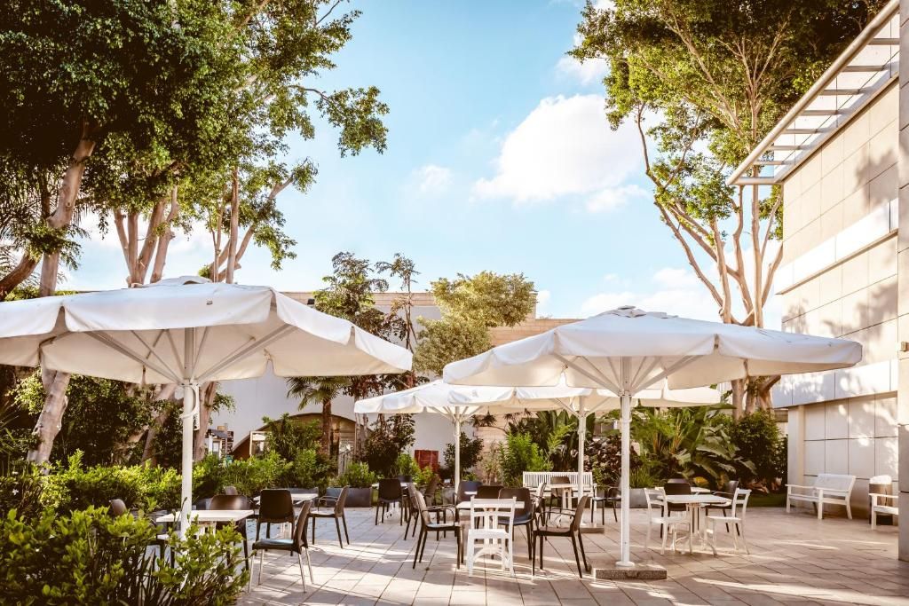 Kfar Maccabiah Hotel & Suites фото 39