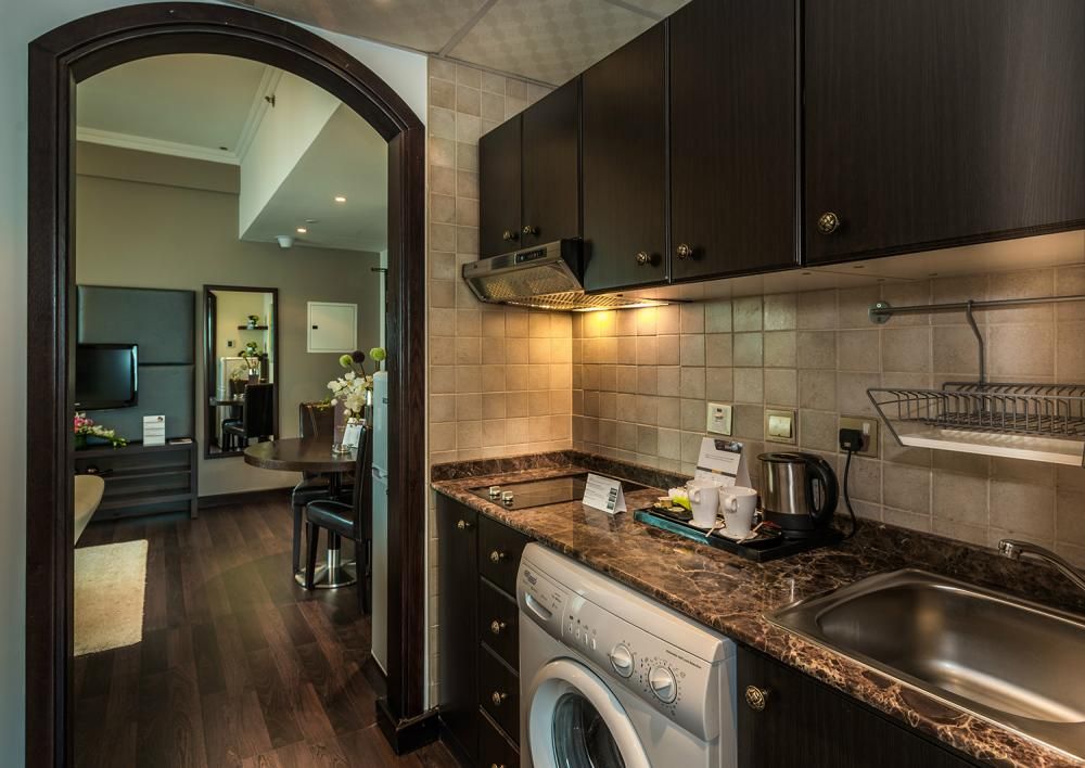 First Central Hotel Suites фото 6