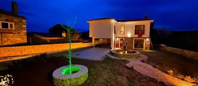 Фото отеля Emel Hanim Konaklama Restourant Urla