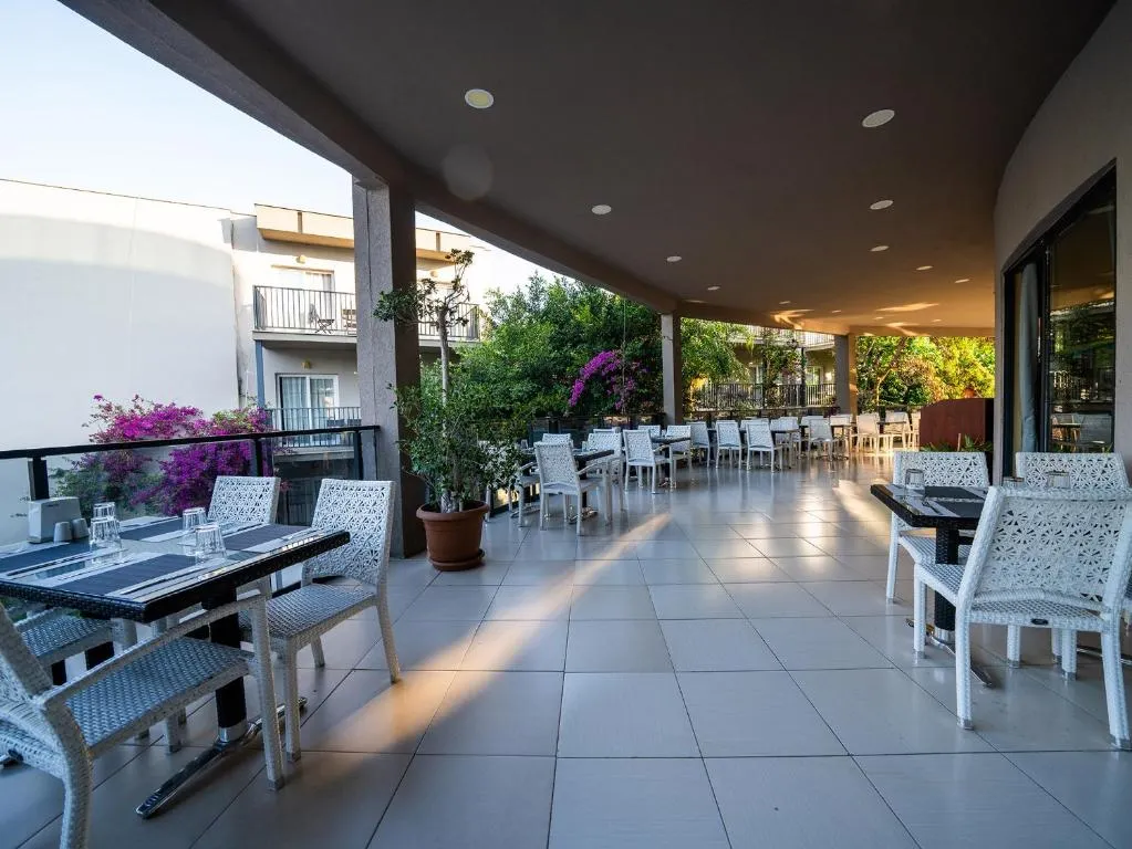 Bodrum Beach Resort фото 10