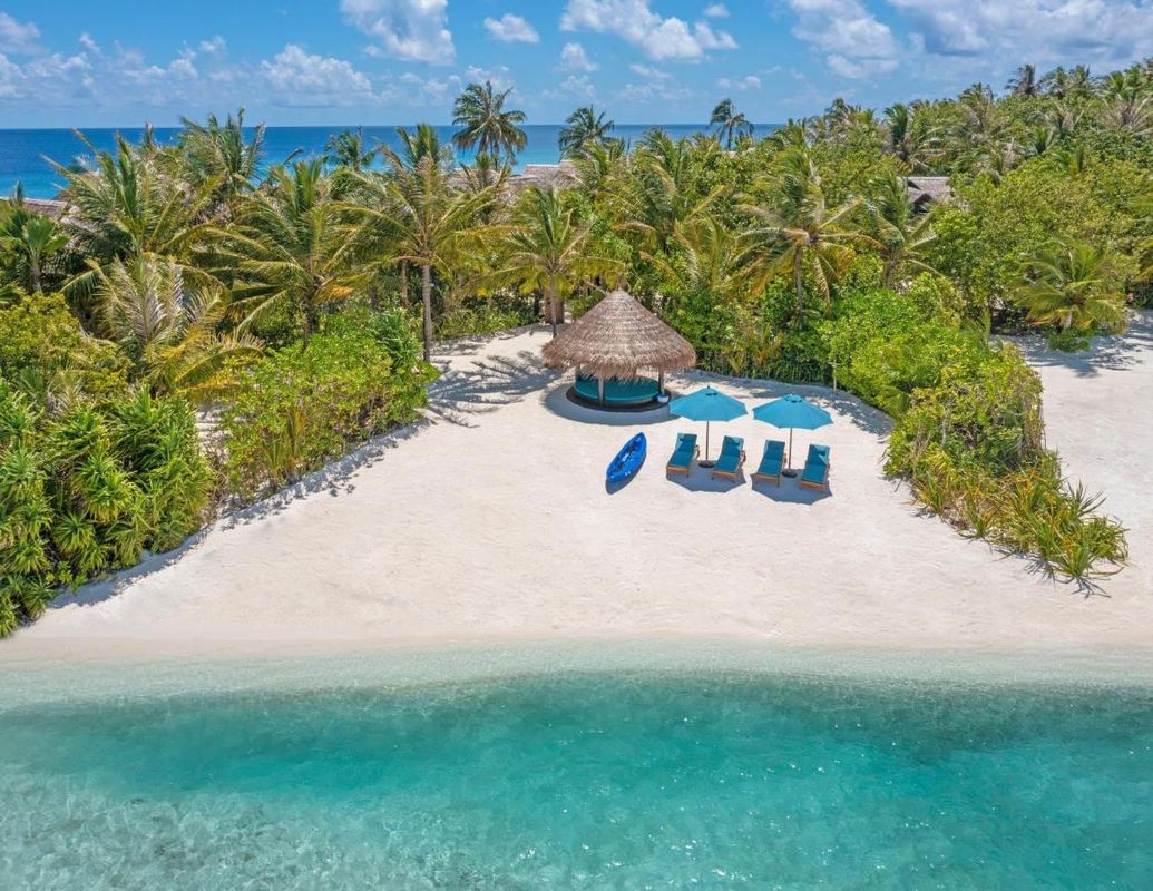 Naladhu Private Island Maldives фото 44