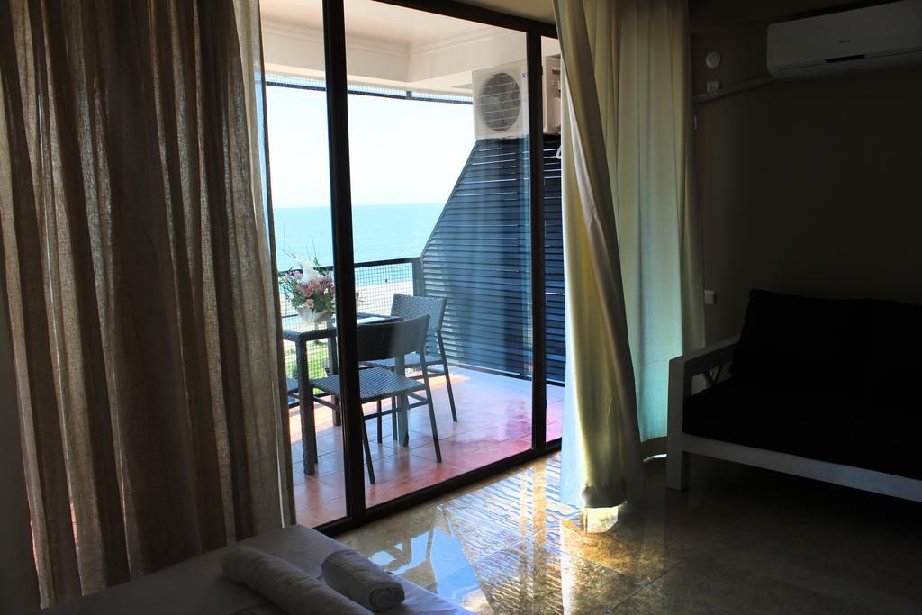 Mgzavrebi Gonio ApartHotel фото 12