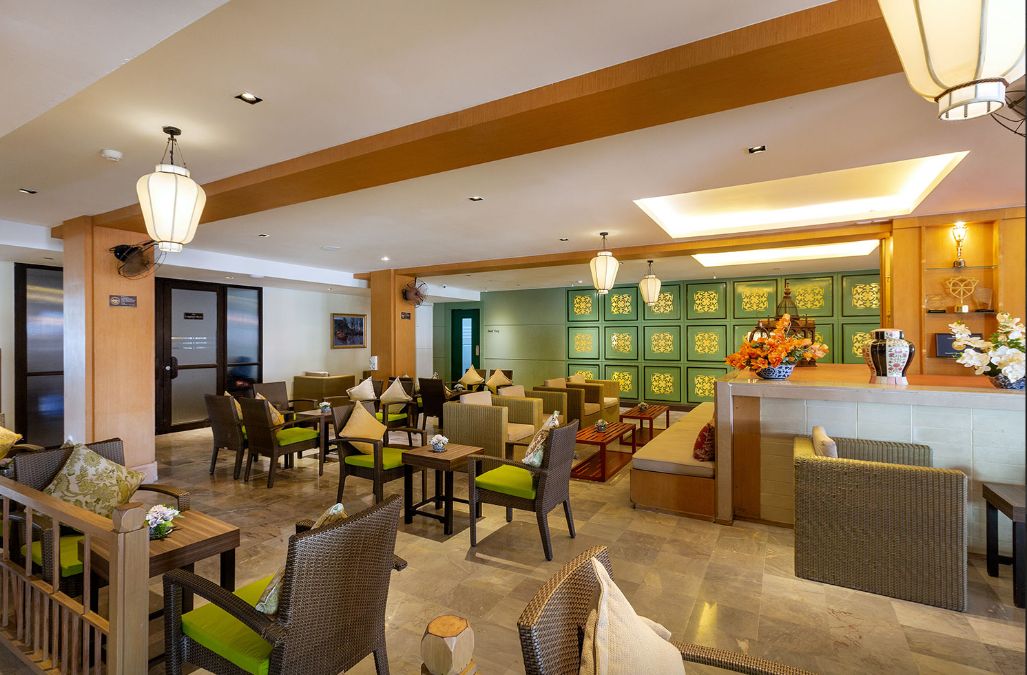 Sawaddi Patong Resort & Spa by Tolani фото 16