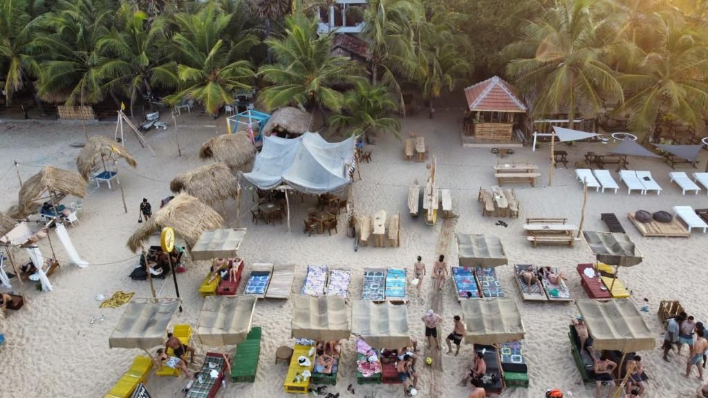 Guest House «The Surf Access Guest House» фото 30