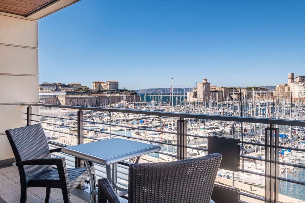 Radisson Blu Hotel Marseille Vieux Port фото 25