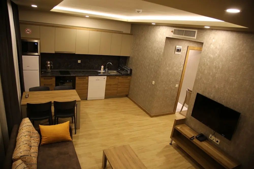 Golden World Suite Hotel фото 19