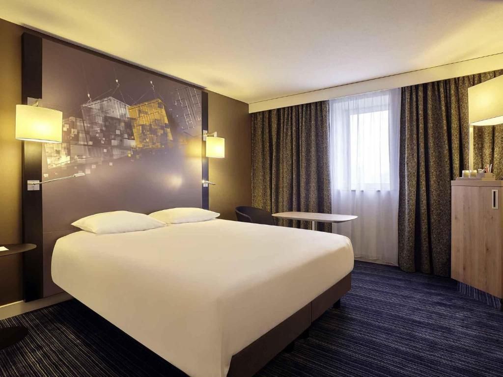 Hotel Mercure Le Havre Bassin du Commerce фото 19