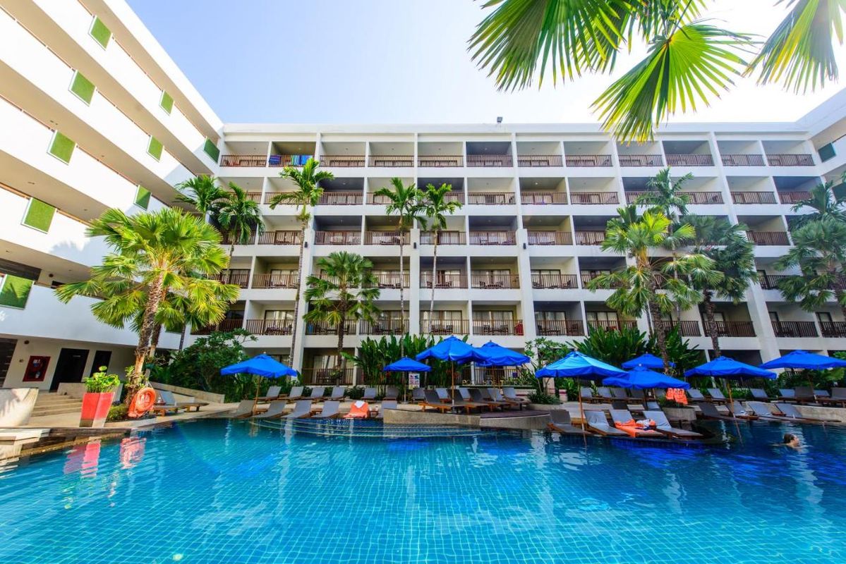 Deevana Plaza Phuket фото 6