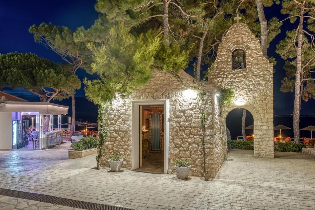 Castello Beach Hotel фото 30