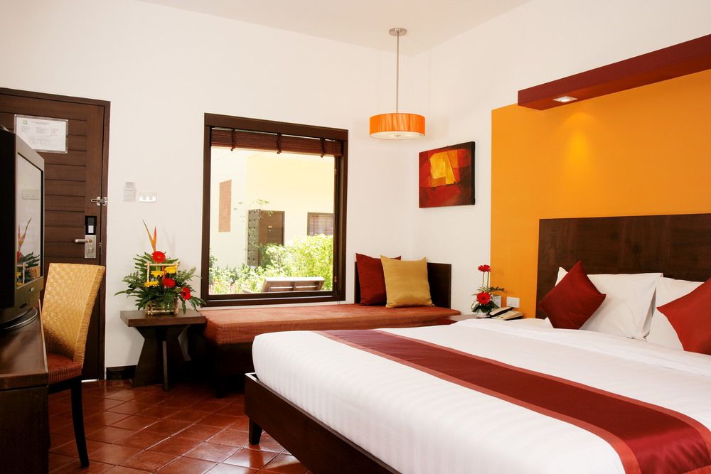 All Seasons Naiharn Phuket фото 69