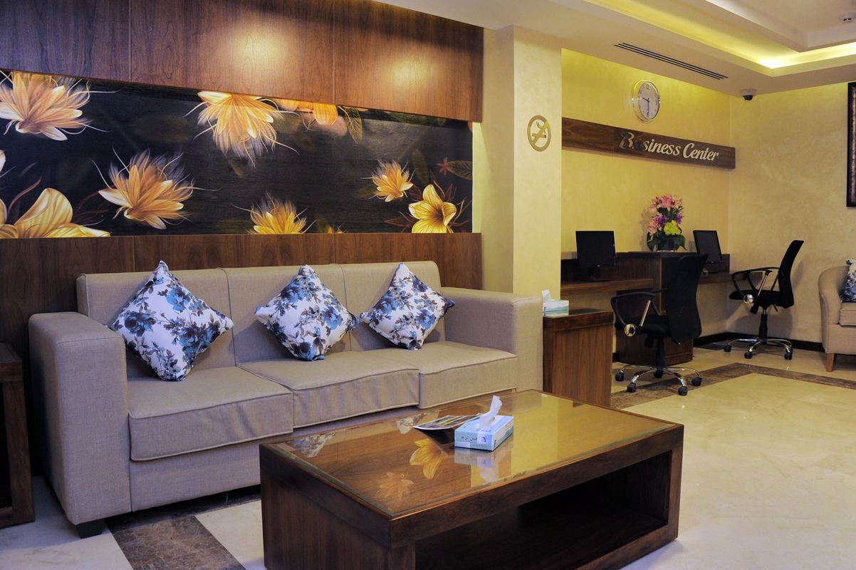 Raed Hotel Suites фото 28