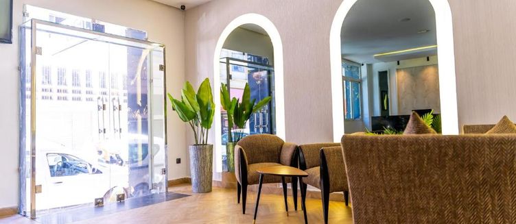 Фото отеля Hotel Les Ambassadeurs