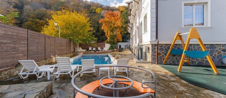 Фото отеля Butler на Чекменева