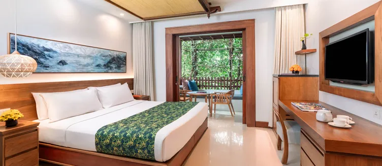 Фото отеля Legian Beach Hotel