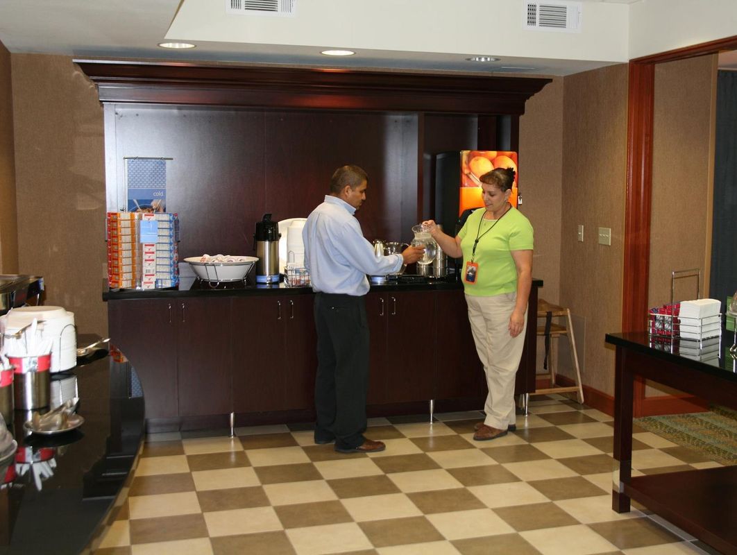 Hampton Inn Las Vegas/North Speedway фото 4