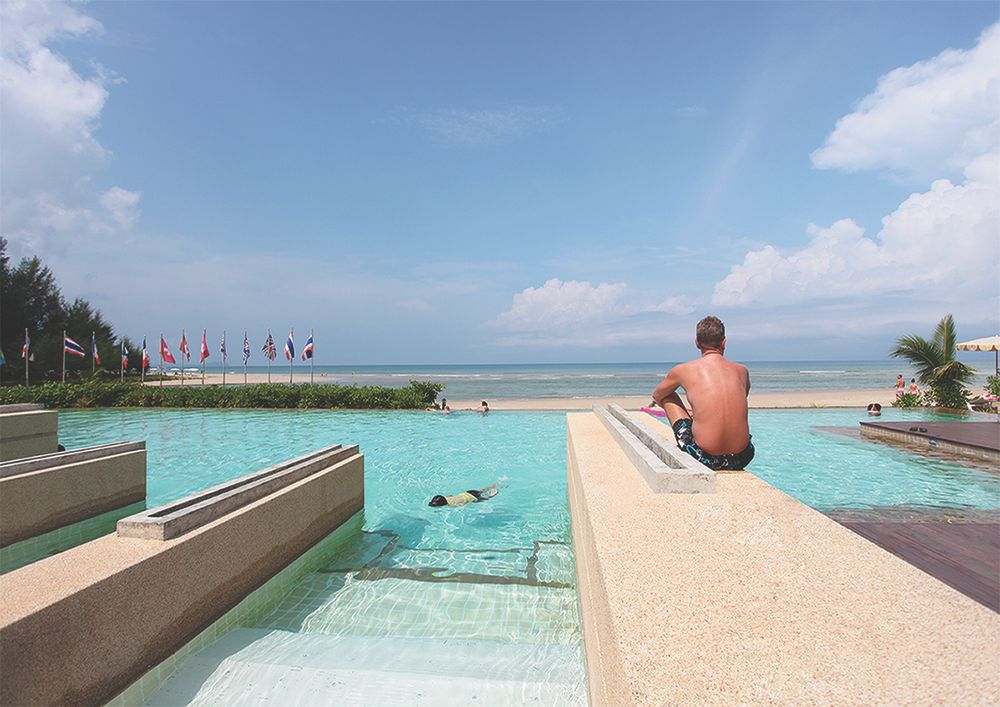 Apsara Beachfront Resort & Villa фото 71