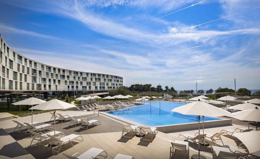 Family Hotel Amarin фото 0