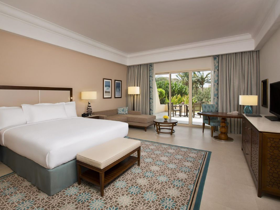 Hilton Al Hamra Beach & Golf Resort фото 80