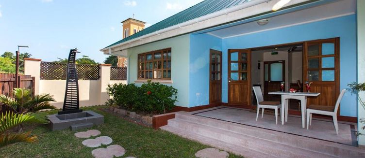 Фото отеля Le Relax Self Catering