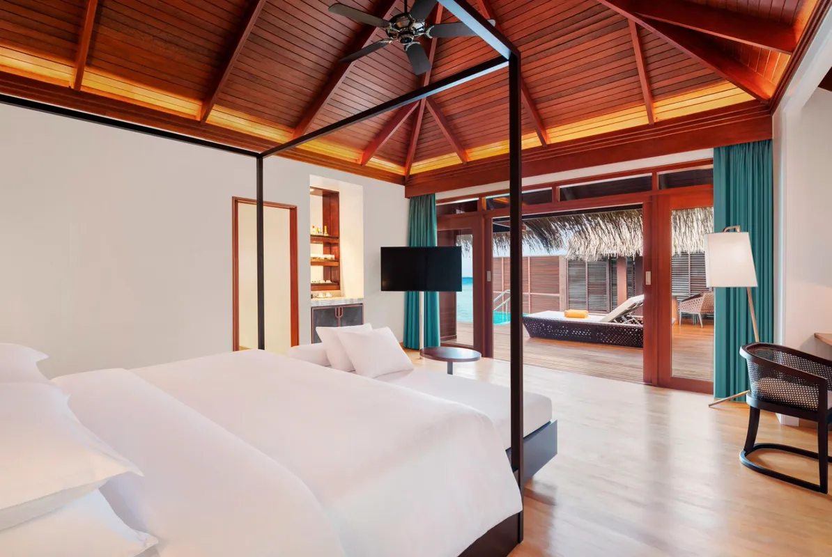 Sheraton Maldives Full Moon Resort & Spa фото 5