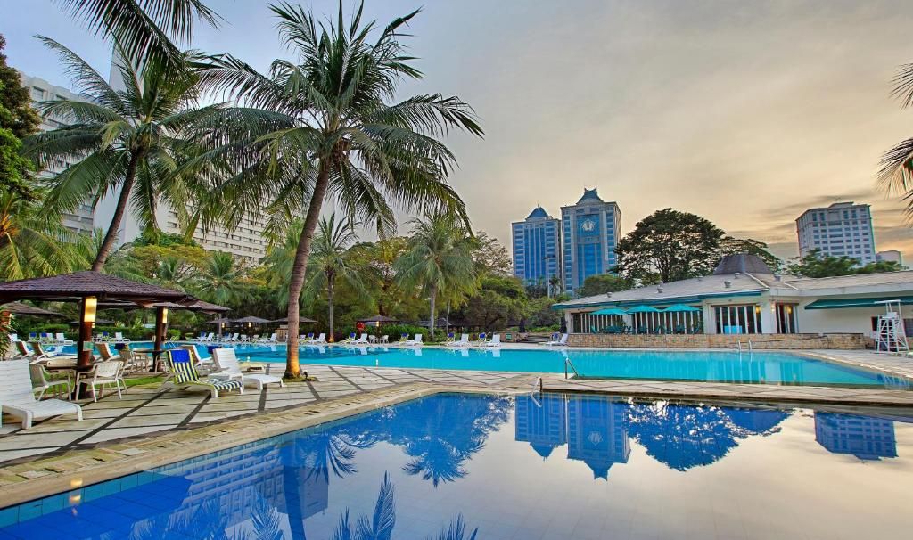 Hotel Borobudur Jakarta фото 4