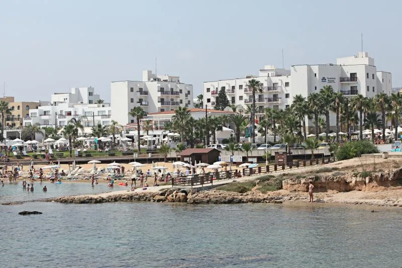 Marlita Beach фото 1