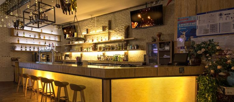 Фото отеля Ritan Hotel Downtown Beijing