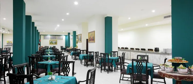 Фото отеля Golden 5 Sapphire Suites Hotel