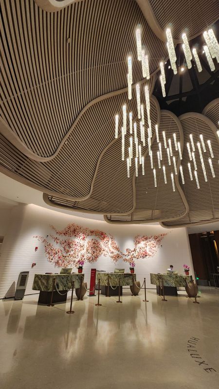 Hualuxe Sanya Yalong Bay Resort фото 37