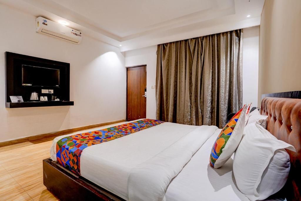 Bay Breeze Hotels & Resorts фото 39