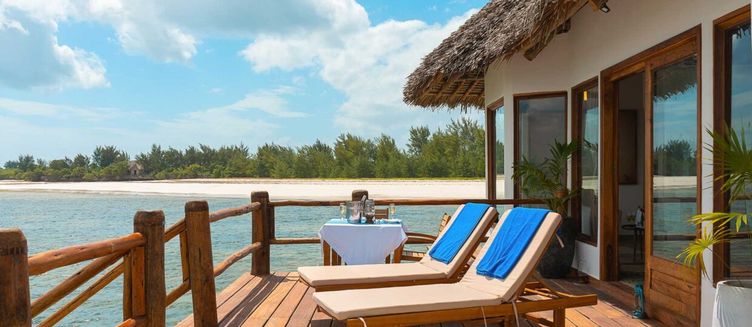 Фото отеля Isaraya Luxury Over Water Villas