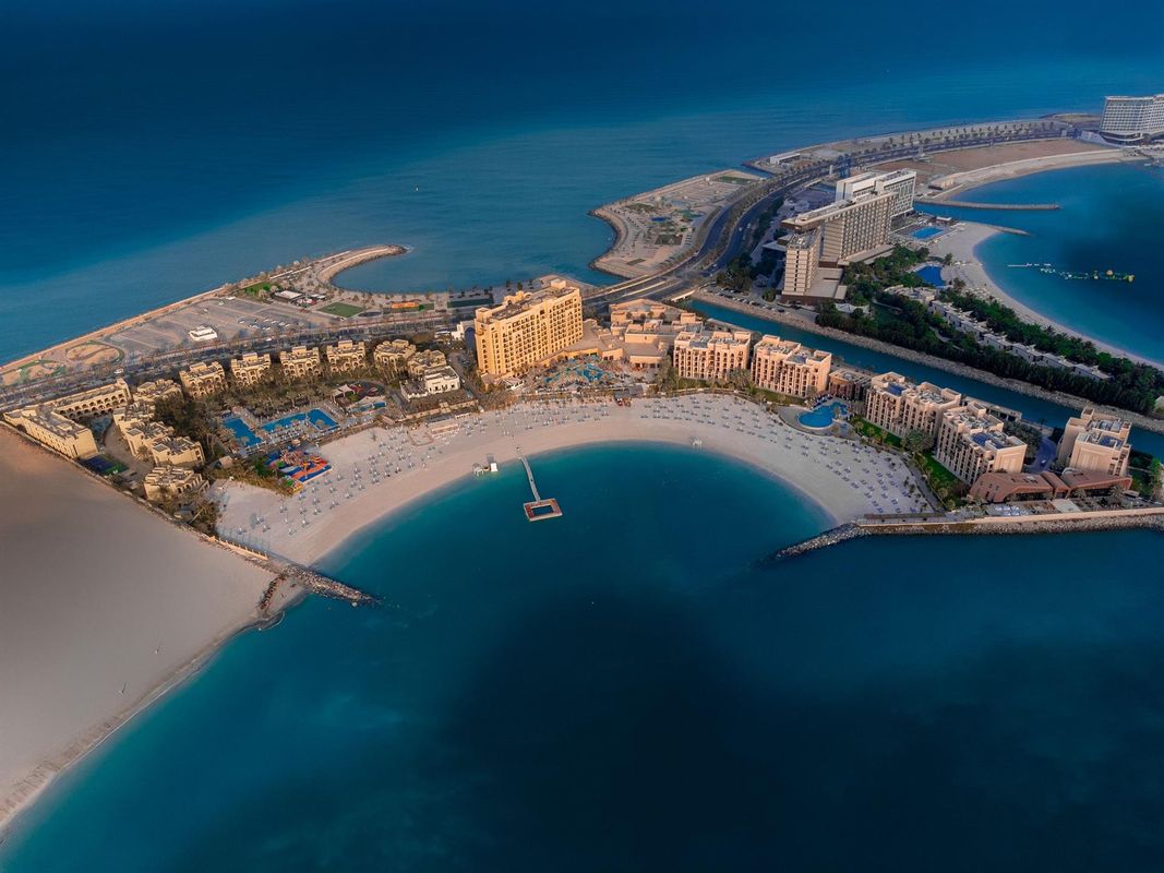 DoubleTree by Hilton Resort & Spa Marjan Island фото 0