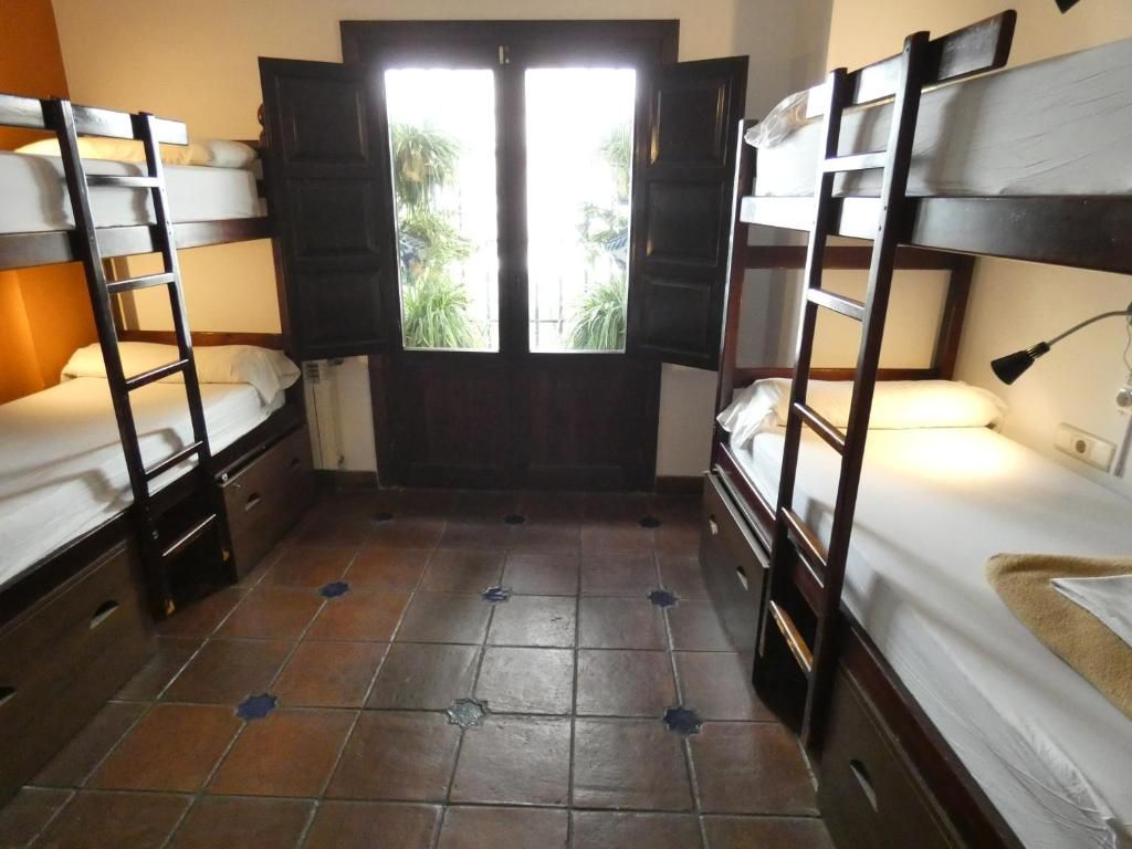 Oasis Backpackers Hostel Granada фото 18