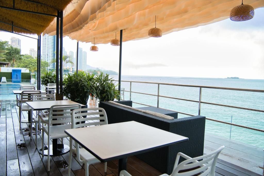 Hotel Sentral Seaview фото 12