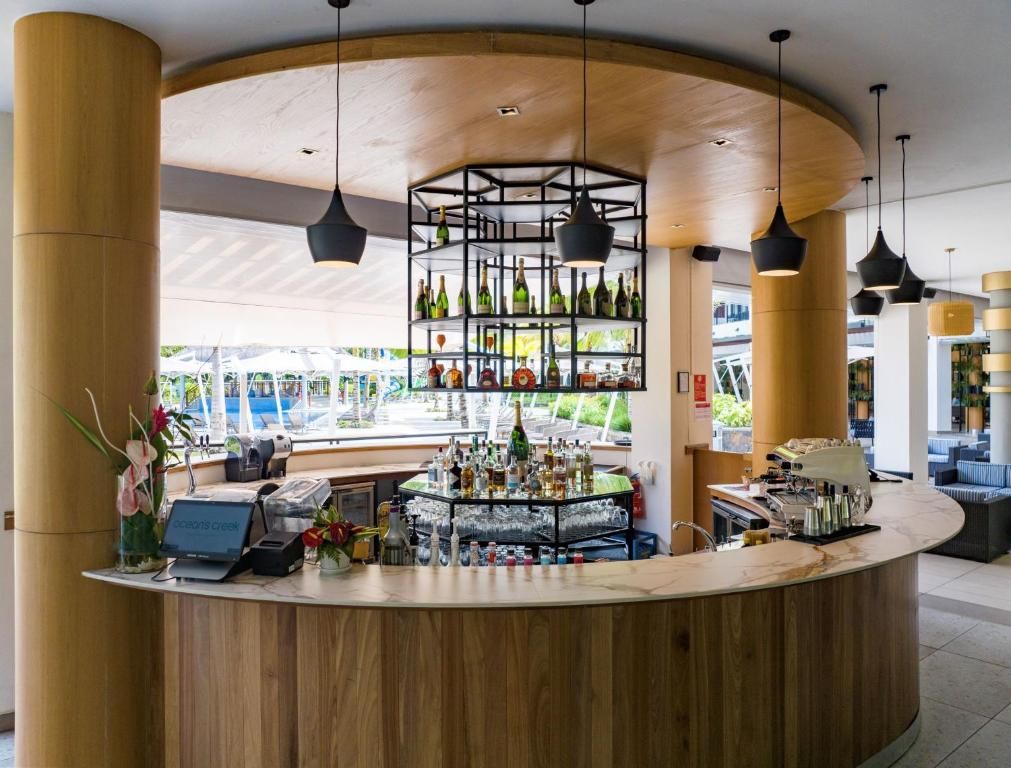 Oceans Creek Beach Hotel фото 35