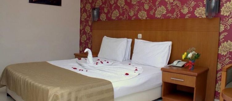 Фото отеля Roxx Royal Hotel