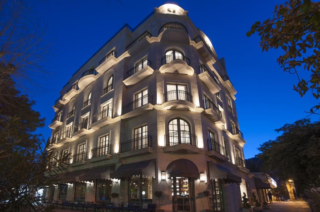 Hotel Majestic фото 0