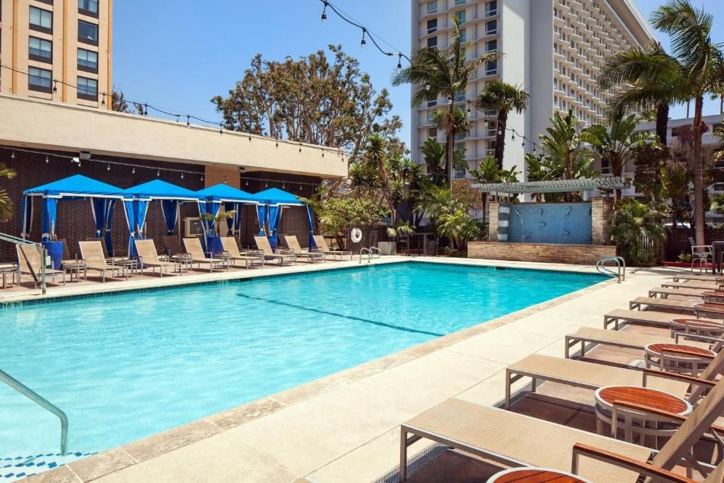 Four Points by Sheraton Los Angeles International Airport фото 34