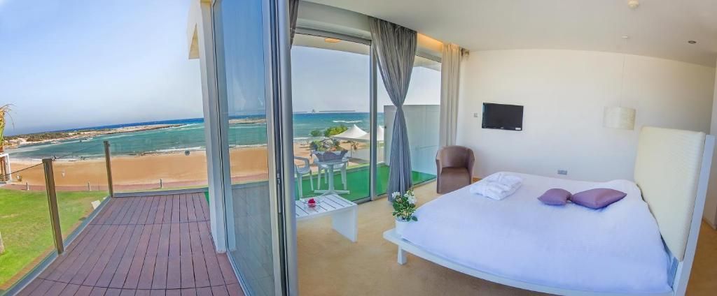 Dome Beach Hotel & Resort фото 13
