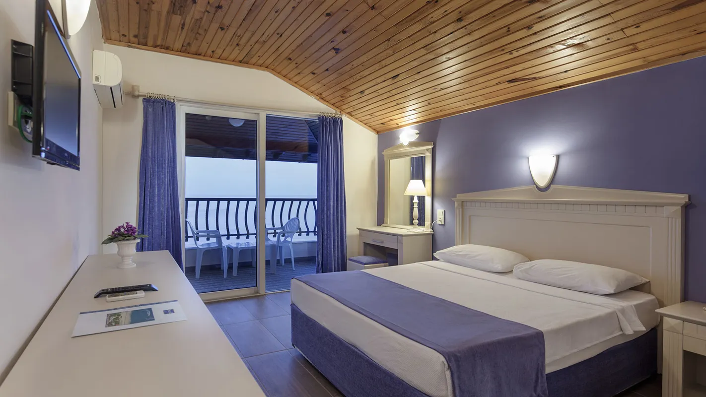 Club Turtas Beach Hotel фото 3