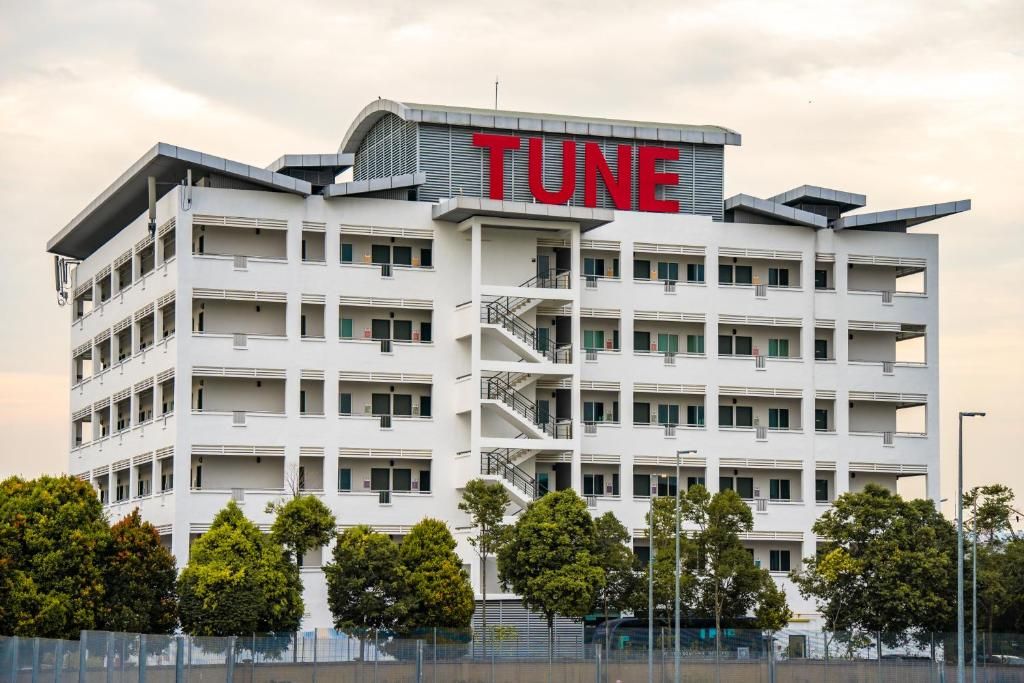 Tune Hotel KLIA Aeropolis фото 4