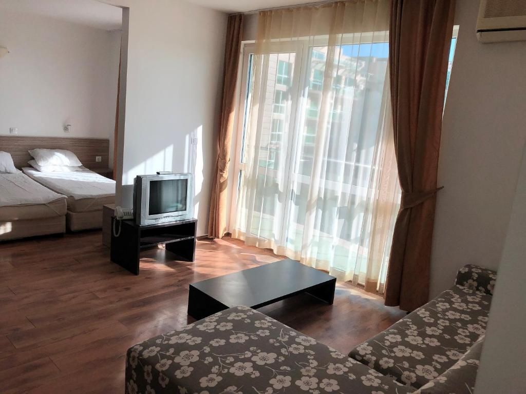 Clara Aparthotel & Residence фото 4