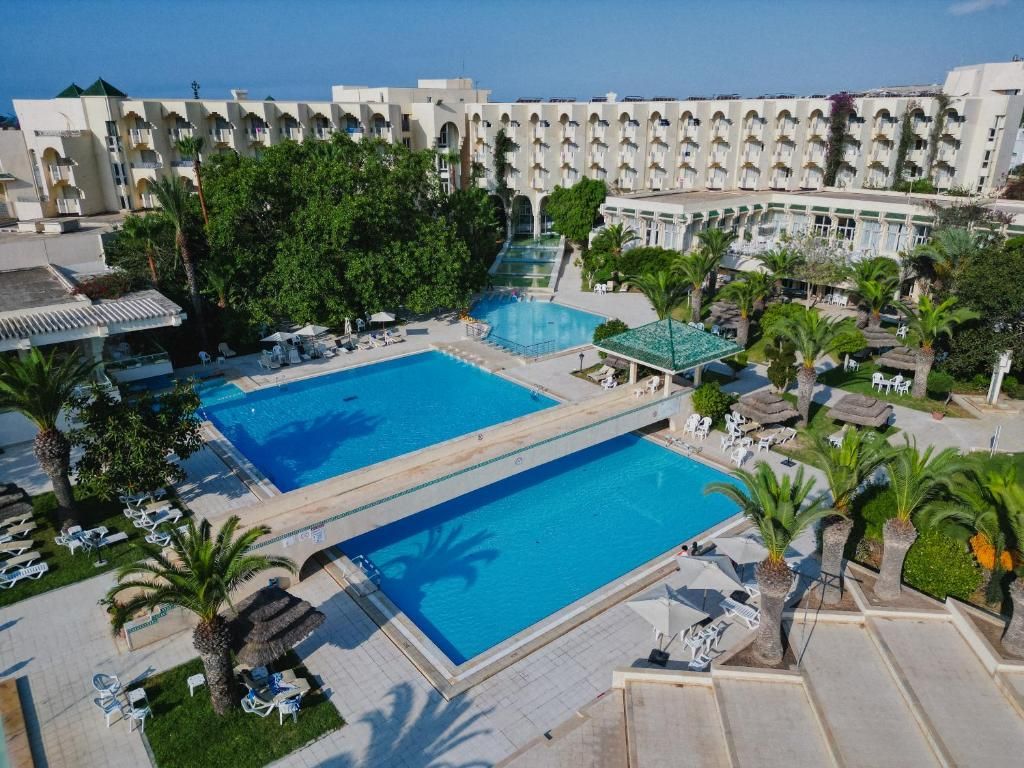 Nahrawess Hotel & Spa Resort фото 63