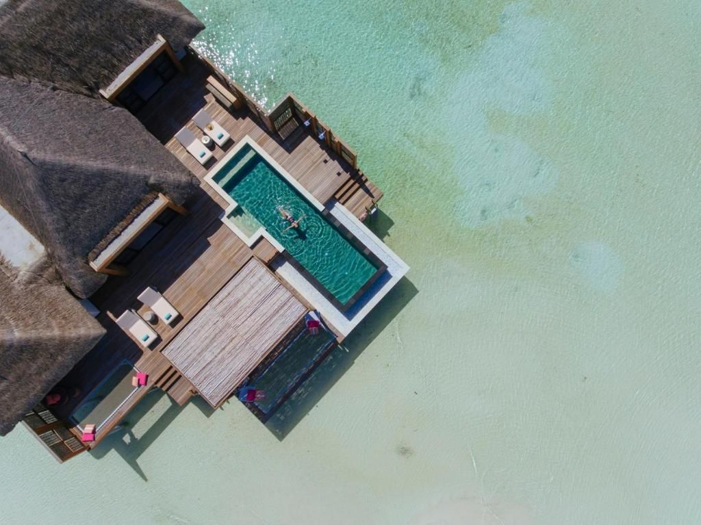 Four Seasons Resort Maldives at Kuda Huraa фото 43